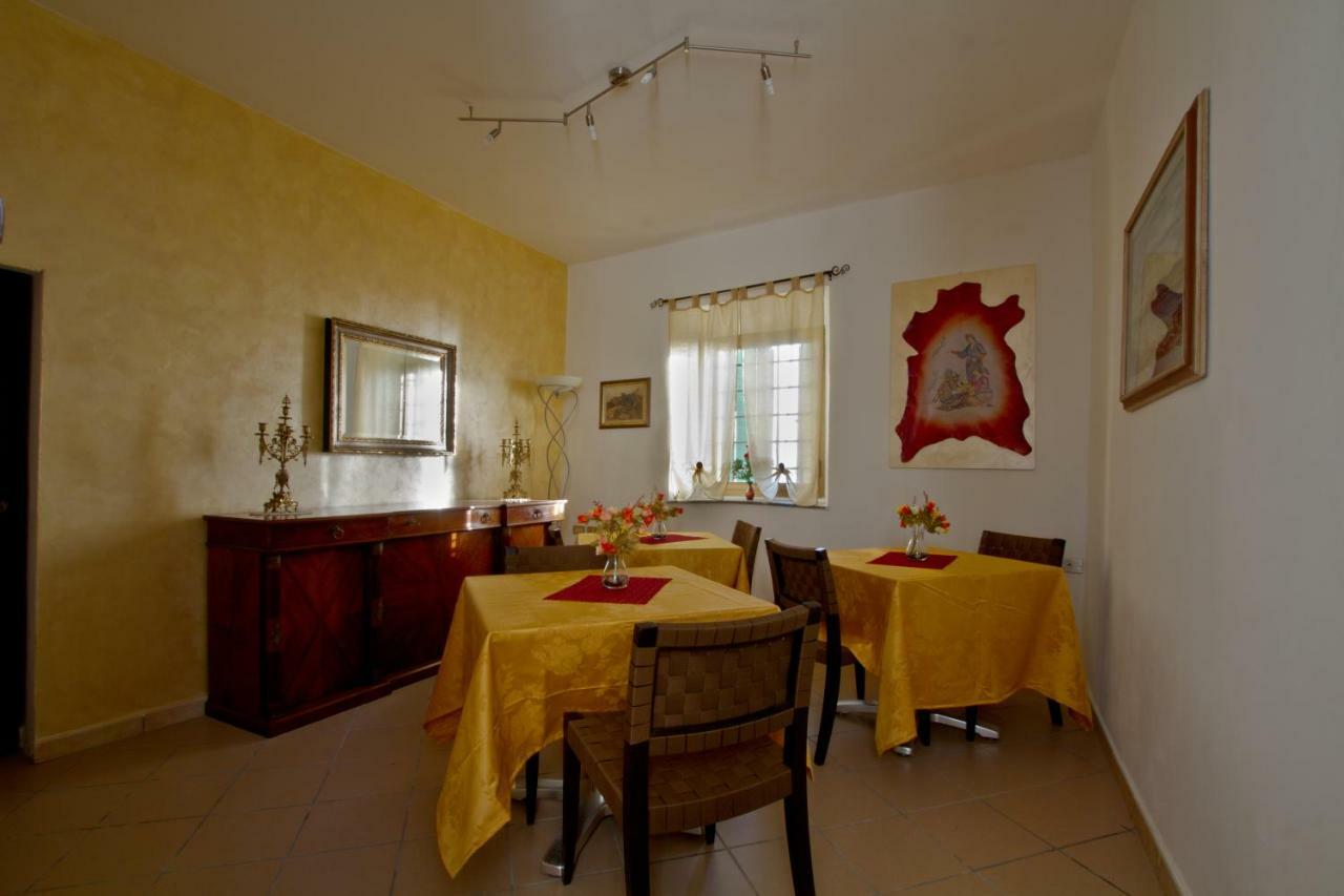 Borgo Della Rocca Bed & Breakfast Montemurlo Exterior photo