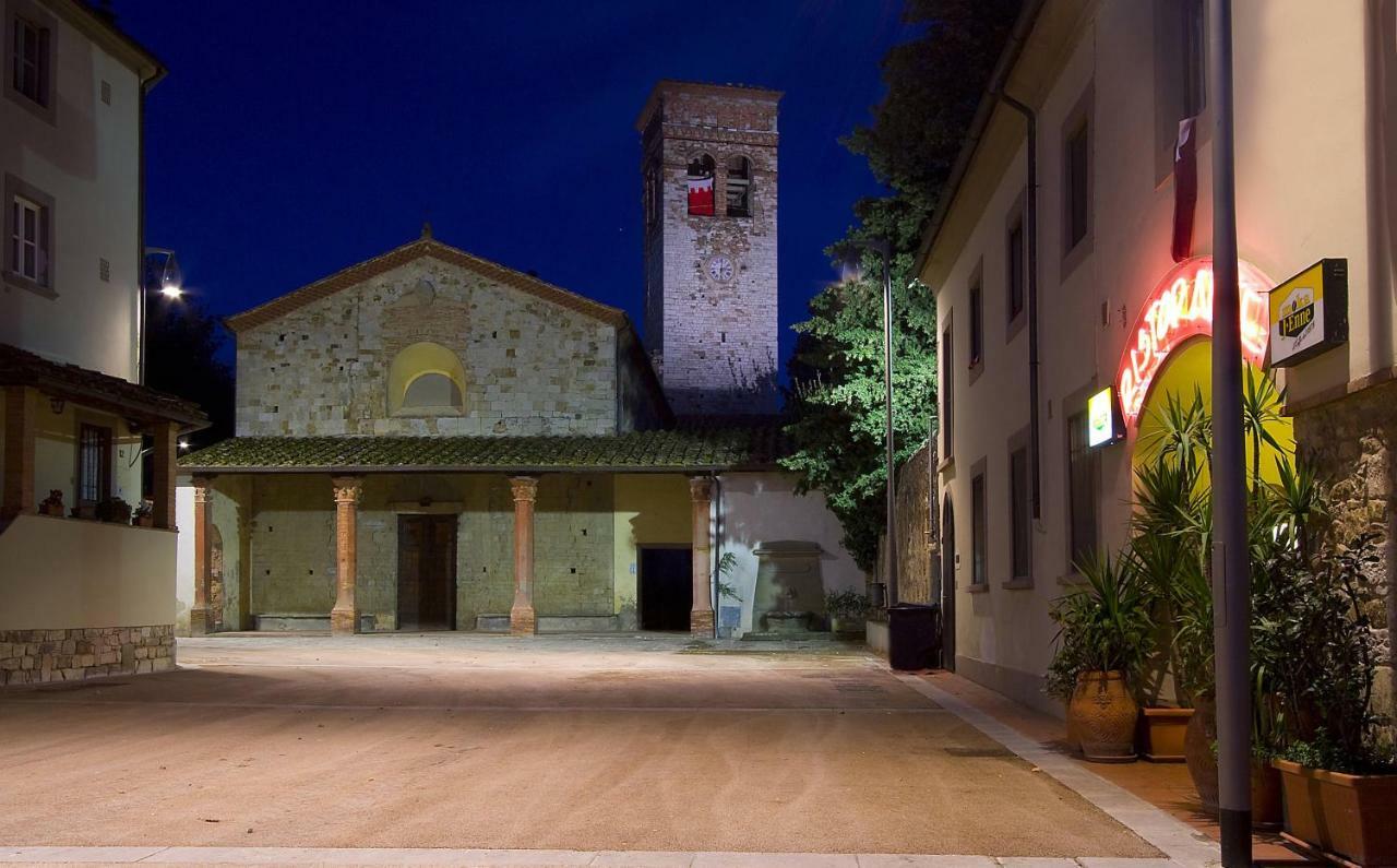 Borgo Della Rocca Bed & Breakfast Montemurlo Exterior photo