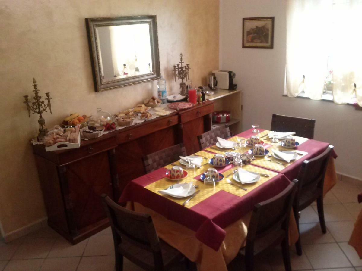 Borgo Della Rocca Bed & Breakfast Montemurlo Exterior photo