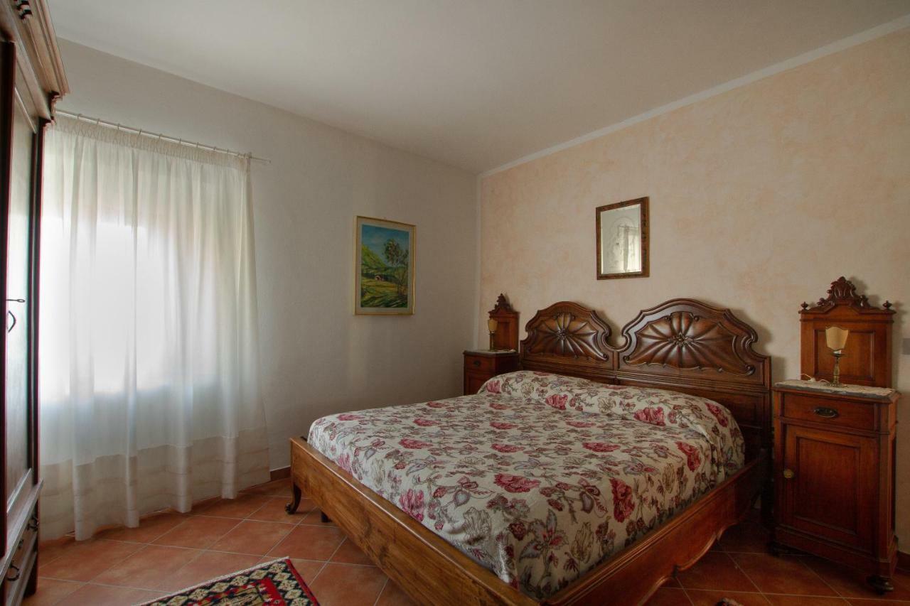 Borgo Della Rocca Bed & Breakfast Montemurlo Exterior photo